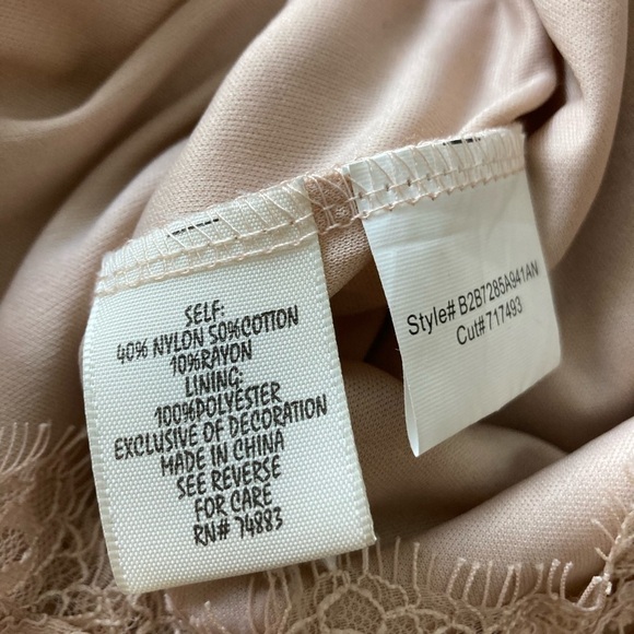 Adiva lace blouse size large pull on top - Picture 8 of 12